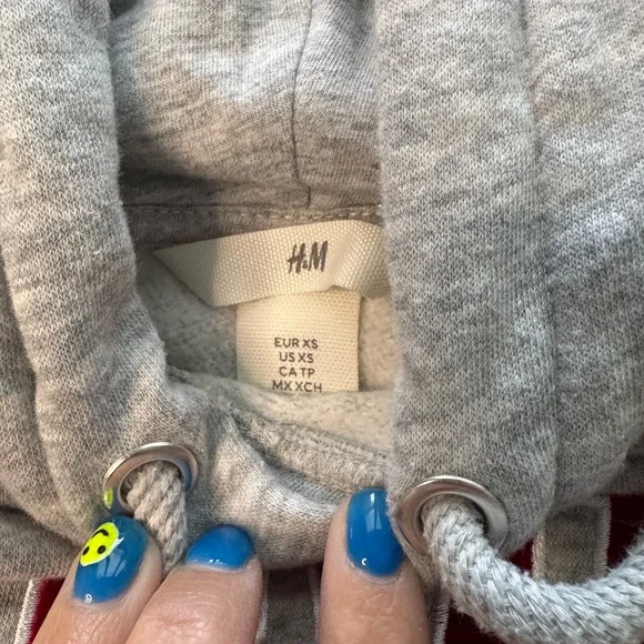 H&M Light Gray Hoodie - Picture 4 of 5